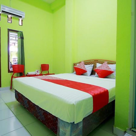 OYO 2585 Sherren Guest House Lubuklinggau Exterior foto